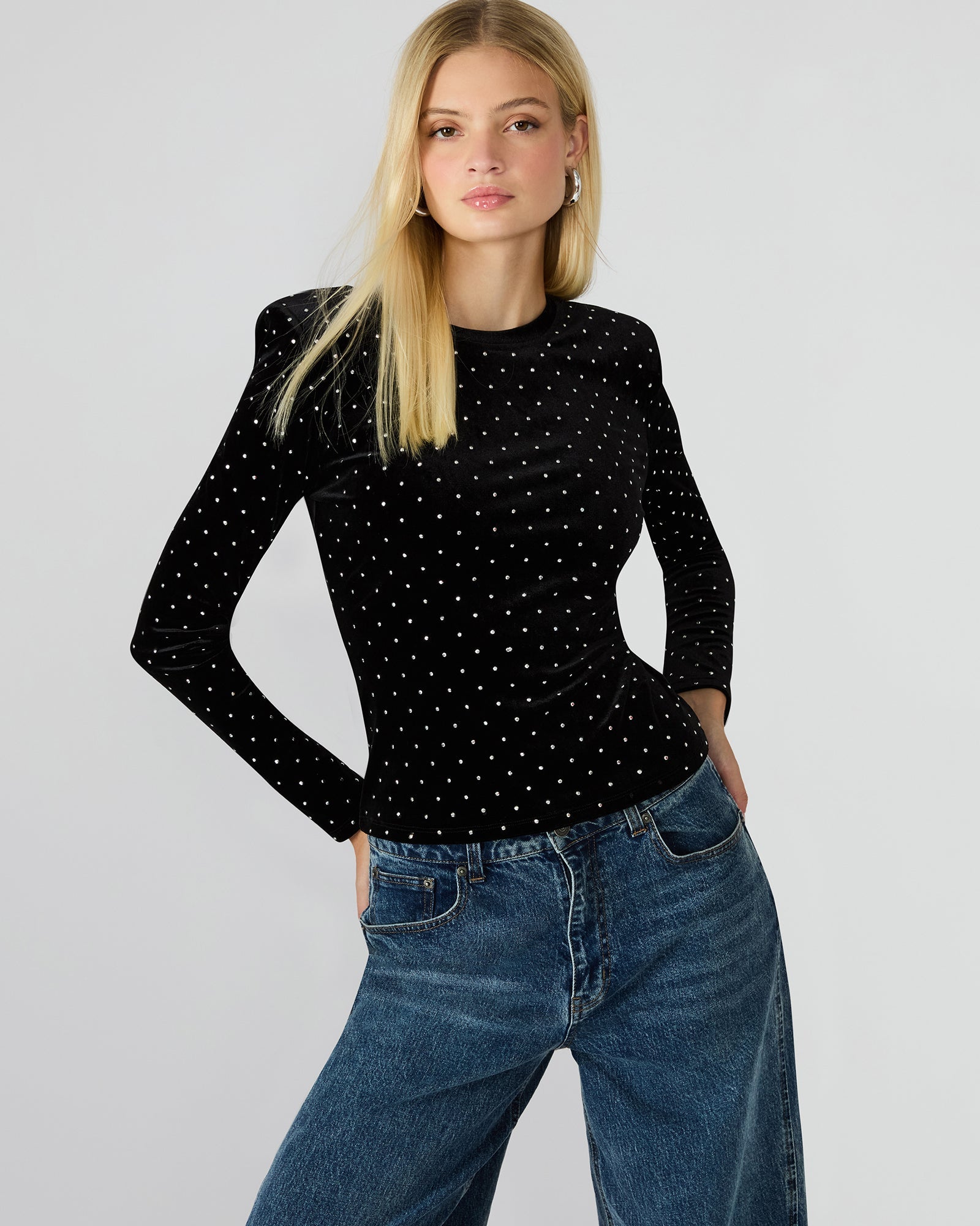 MADILYN STUDDED VELVET TOP BLACK