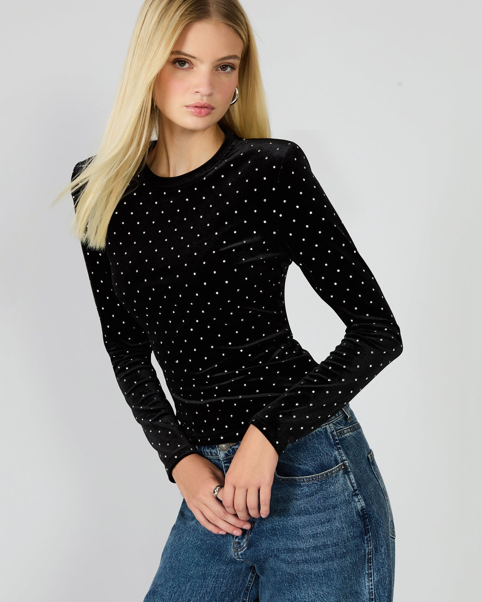 MADILYN STUDDED VELVET TOP BLACK