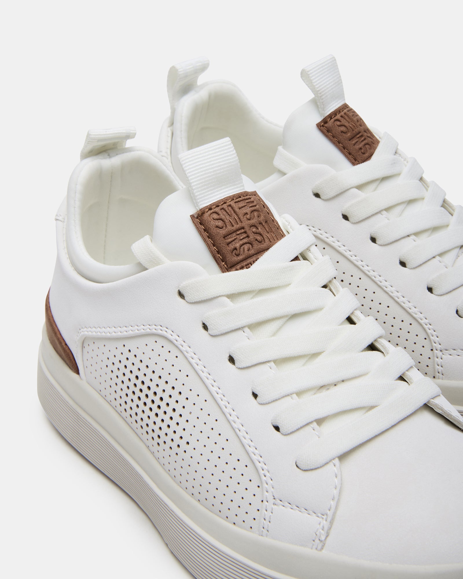 KIDS' OASYS AND MEN'S DACK WHITE SNEAKER BUNDLE