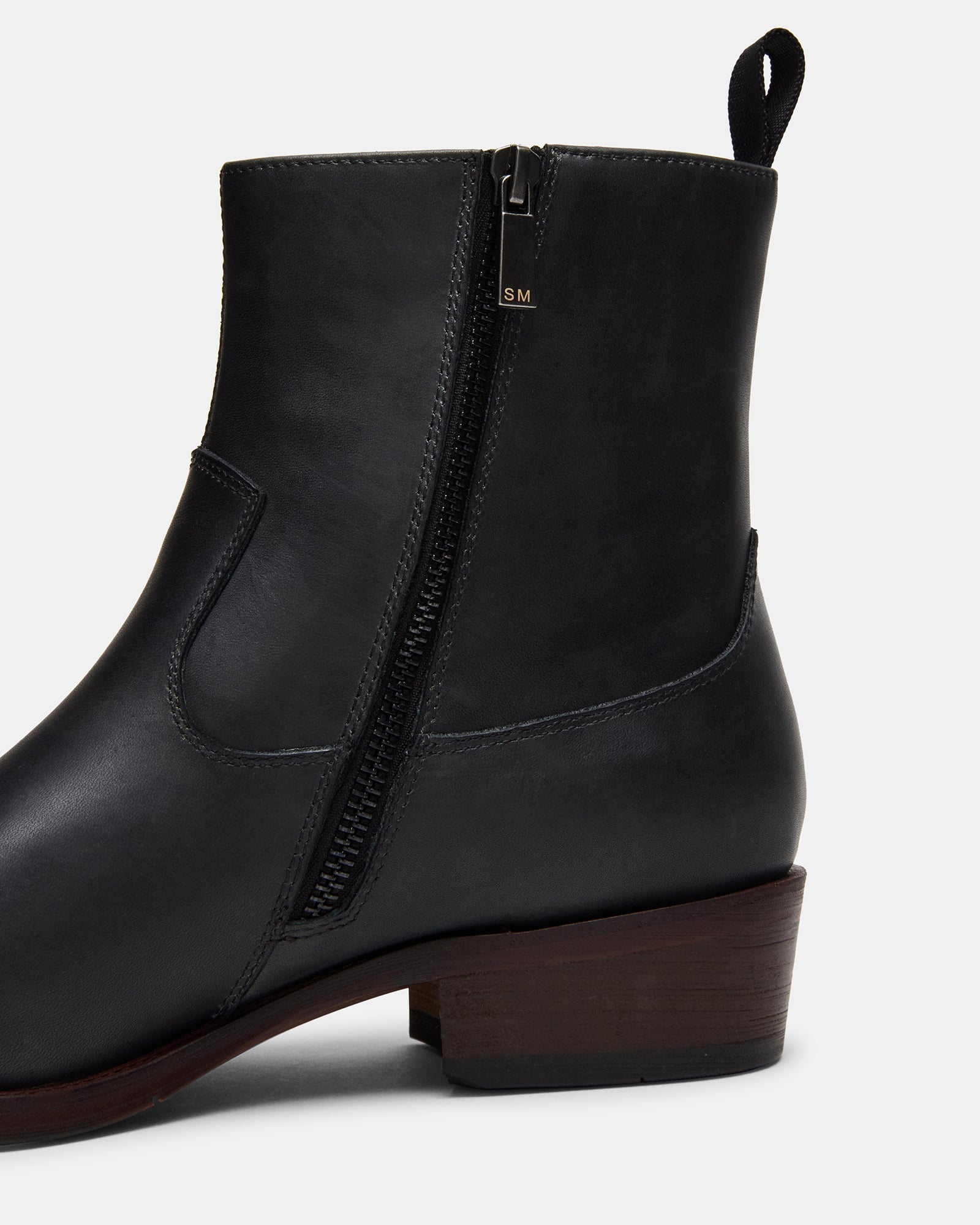 HENDRIK BLACK LEATHER