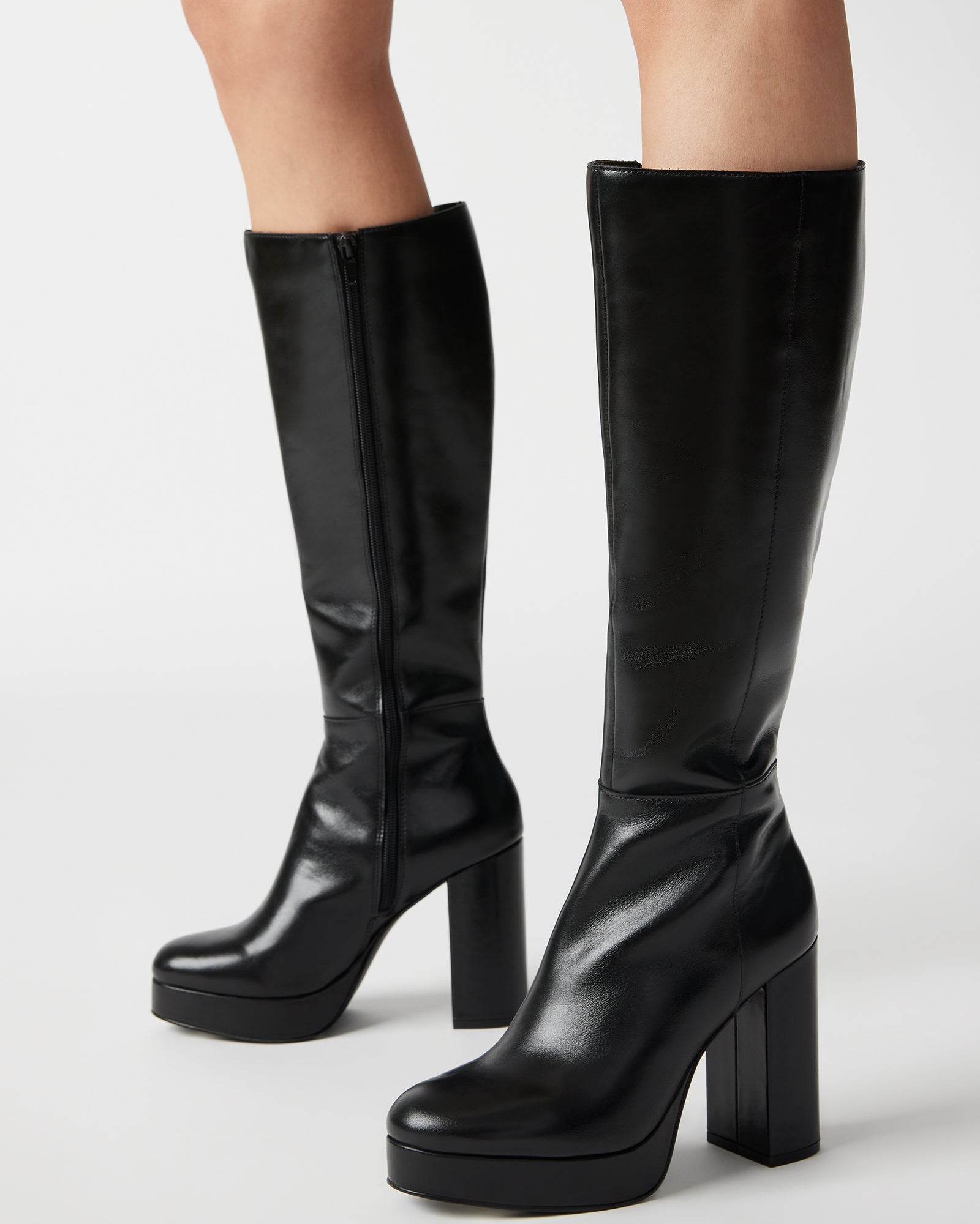 AZURA BLACK LEATHER - SM REBOOTED