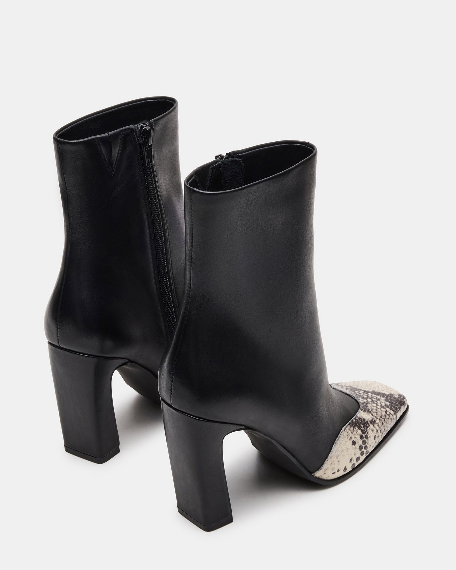 LYLE BLACK LEATHER WITH SNAKE