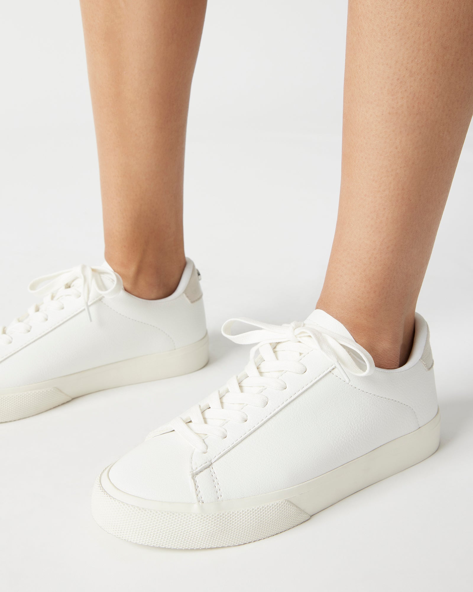 REMI BLACK - SM REBOOTED